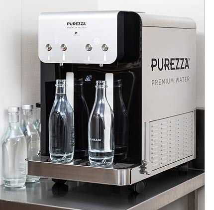 Purezza prémiové šumivé a stojaté láhve na vodu